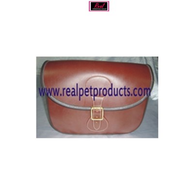 Customized Designs Available for Leather Material Camera Bags at Competitive Price